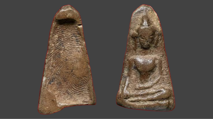 A second front-and-back reference shows a rounded top and pressed texture on the reverse. Both flat and rounded tops occur; Phra Phong Suphan should not be reduced to a pointed triangle. Owner-supplied image for morphological reference only.